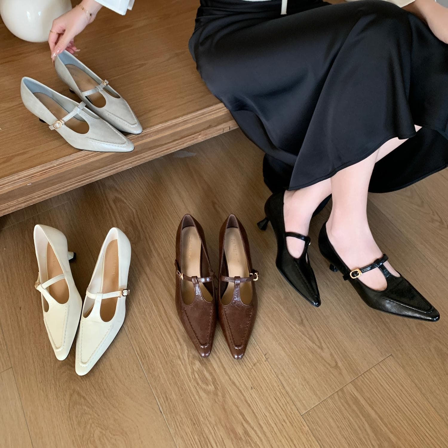 French-style Mid Heel Shoes Premium Pointed Mary Jane Retro British Thin Heel Elegant Fashion Leather Shoes for Women