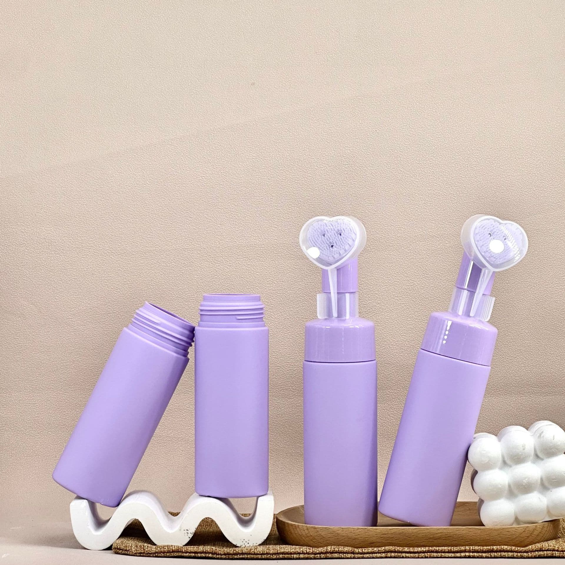 New Purple PE 150ml Foaming Face Wash Bottle Mousse Foam Dispenser Pump Bottle Lightweight Travel Refillable Plastic Bottle