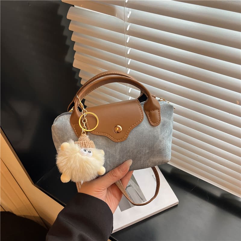 New Fashion Casual Single Shoulder Crossbody Bag Textured Simple Summer Women's Bag 2026 Trendy Dumpling Bag