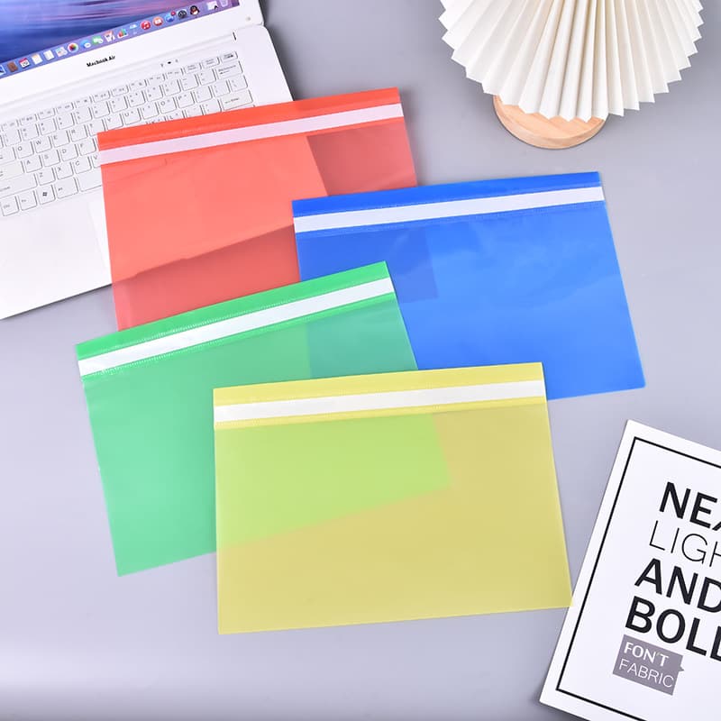 Manufacturer wholesale A4 transparent cover color 320 loose-leaf report folder, two-hole binding clip, simple report folder