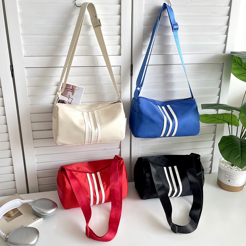 New Hot Sale Of The Season Fashion Underarm Bag Women's Nylon Versatile Small Square Bag Crossbody Shoulder Bag for Autumn Trend
