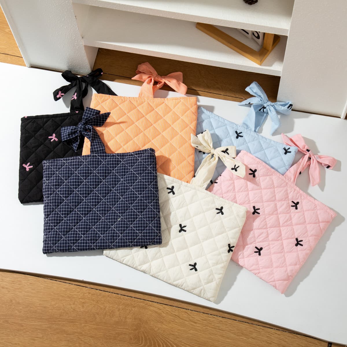 Cross-border new product quilted bow cosmetic bag lanyard portable storage bag fashionable versatile large capacity toiletry bag