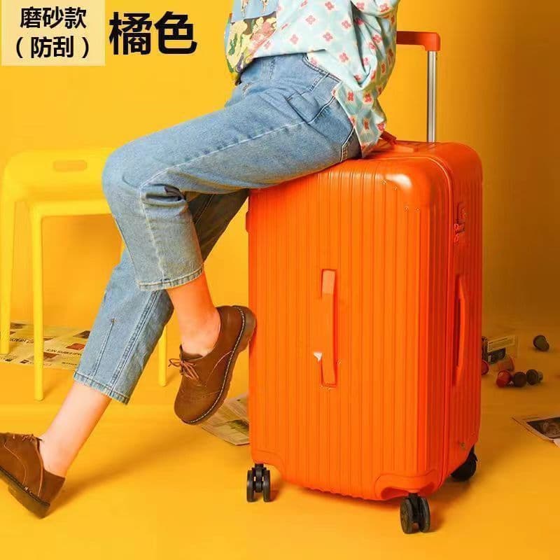 High-Capacity Stylish 28-inch Women's Travel Suitcase, 24-inch Combination Lock Luggage with Spinner Wheels and Telescopic Handle for Wholesale