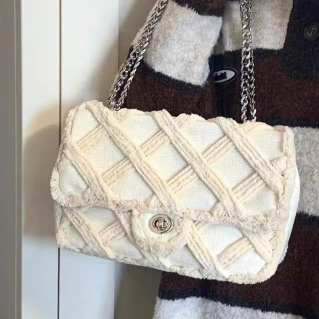 Fashionable Velvet Plaid Shoulder Bag Small Square Chain Design Women's Handbag Trendy Crossbody Bag Soft Canvas Material