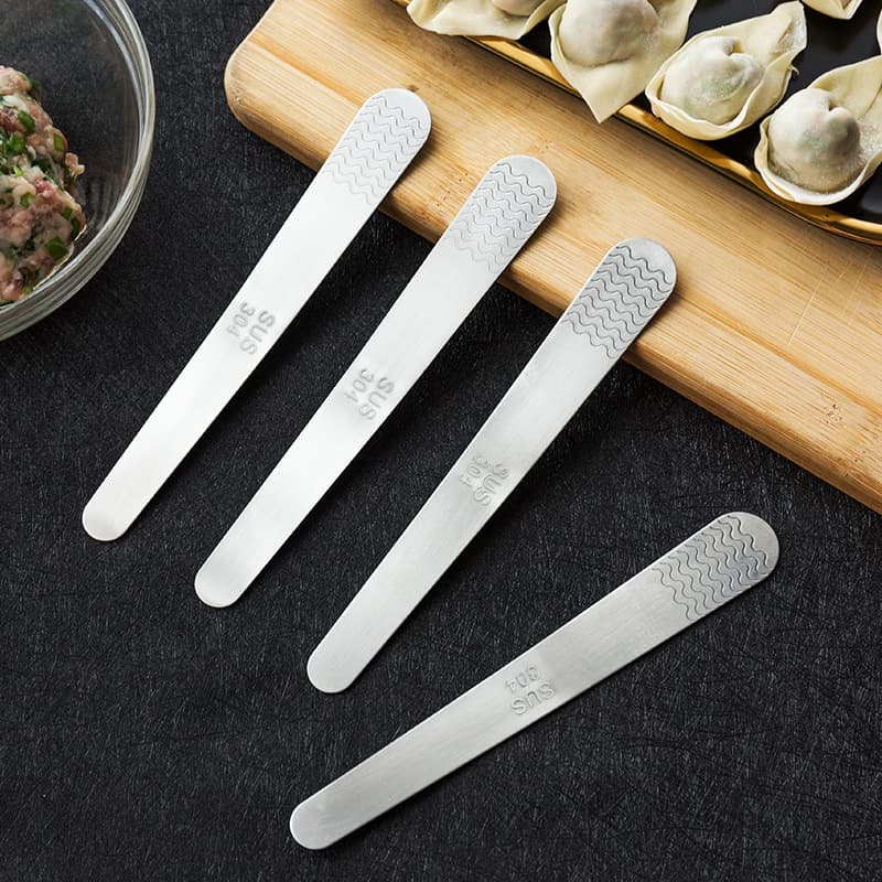 Wholesale household stainless steel dumpling filling spoon kitchen tool wonton filling stirring spatula factory direct sales