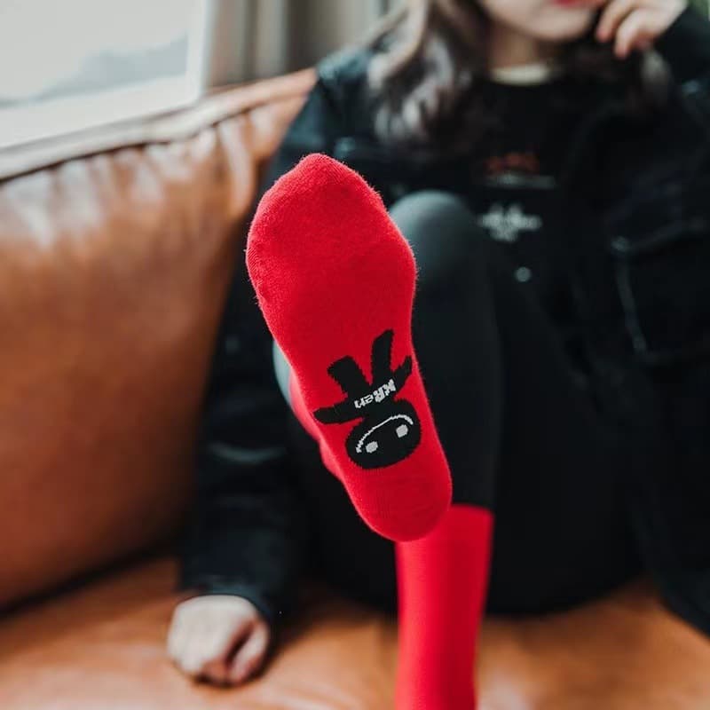 Drop Shipping Free Shipping New Year Festive Red Socks Men Women Couples Dragon Year Zodiac Year Lucky Internet Celebrity Mid-Calf Socks