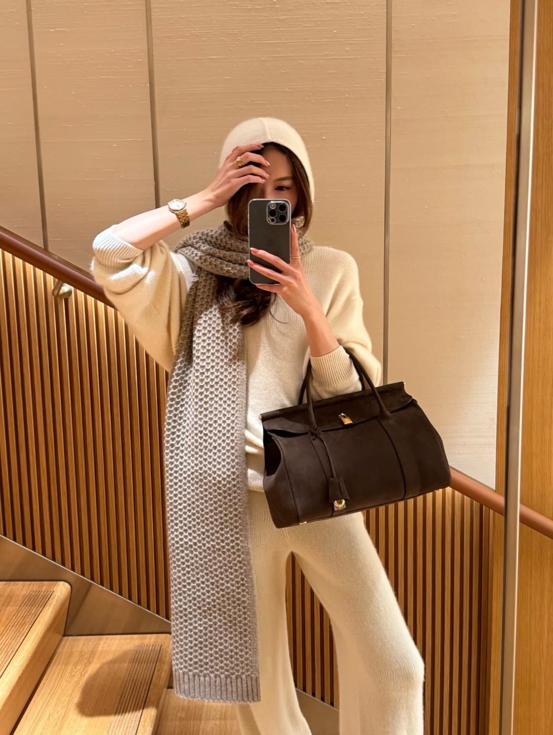 LP32 Briefcase Loom Full-Grain Leather Quiet Luxury Versatile Handbag Premium Large Capacity Commuter Shoulder Bag