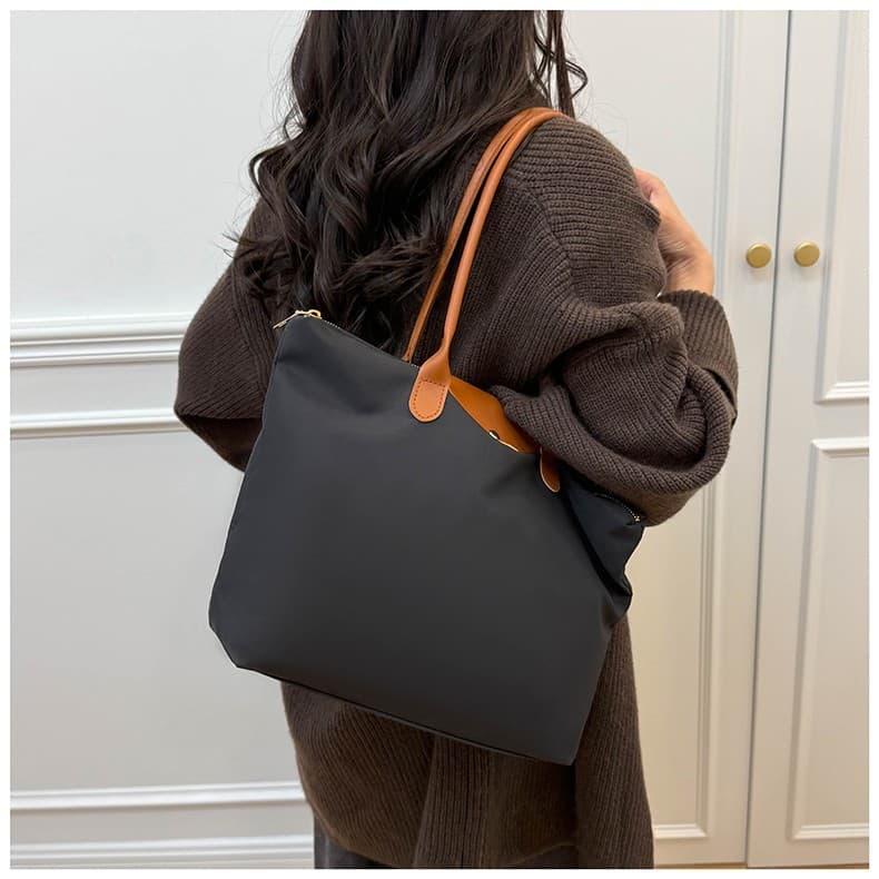 Large Capacity Tote Bag for Women 2026 New Style Versatile Handheld Shoulder Bag Lightweight Underarm Bag for Commuting