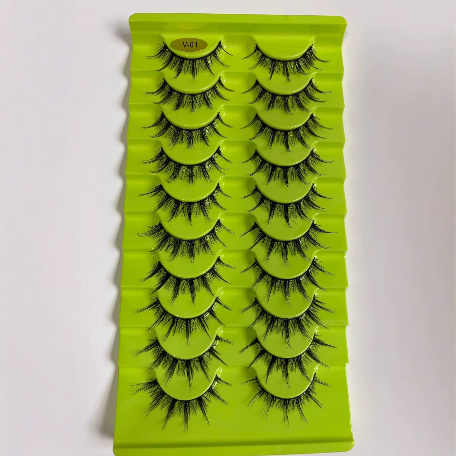 10 pairs of hard-stemmed false eyelashes, one-piece mother-sense cartoon little devil eyelashes, black stems can hold false eyelashes across borders