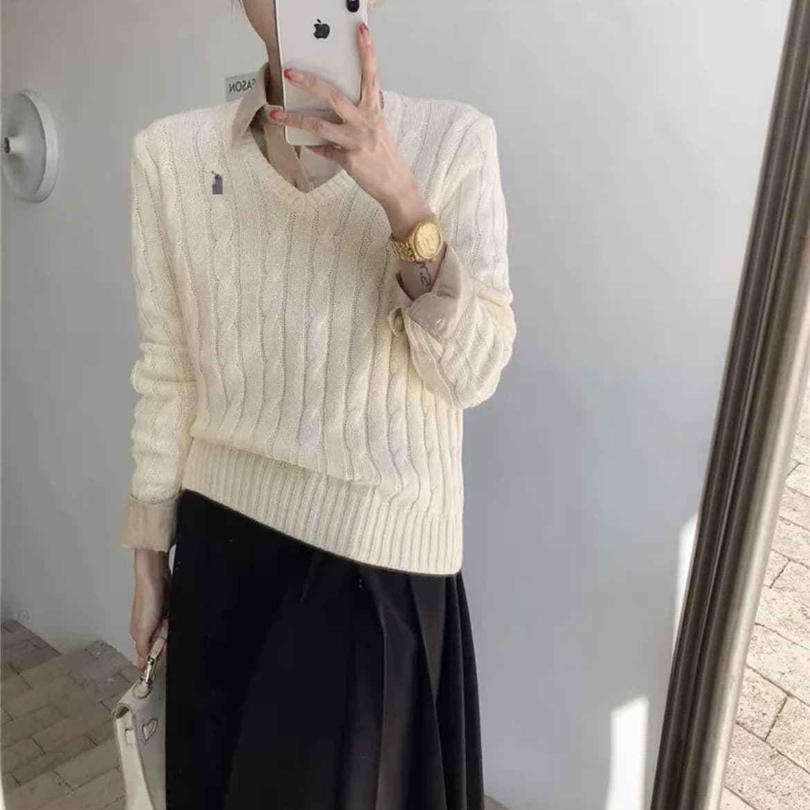 Can scan the code Raff RL pony logo embroidered twist V-neck sweater autumn and winter loose and slim outer knitted women's style
