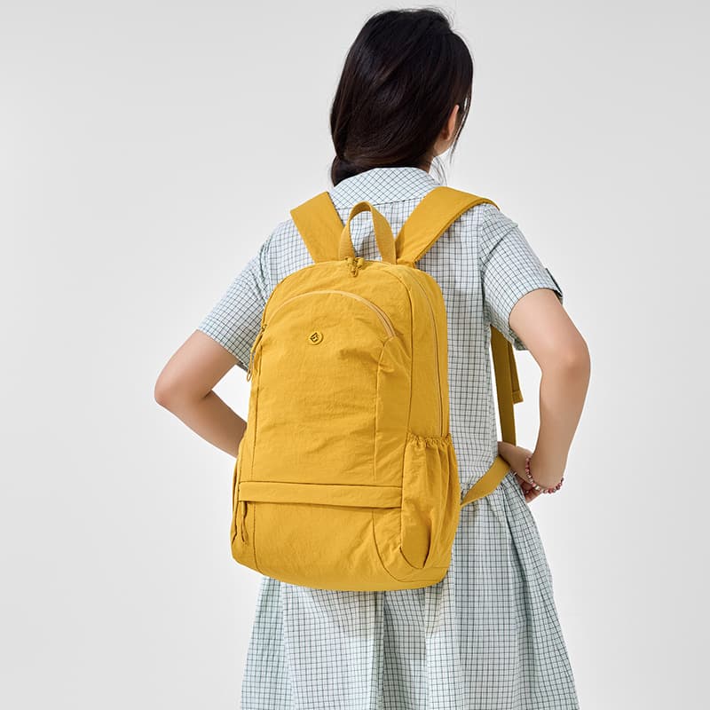 Cross-border foreign trade ultra-light multi-pocket large-capacity women's outdoor backpack simple casual waterproof travel backpack