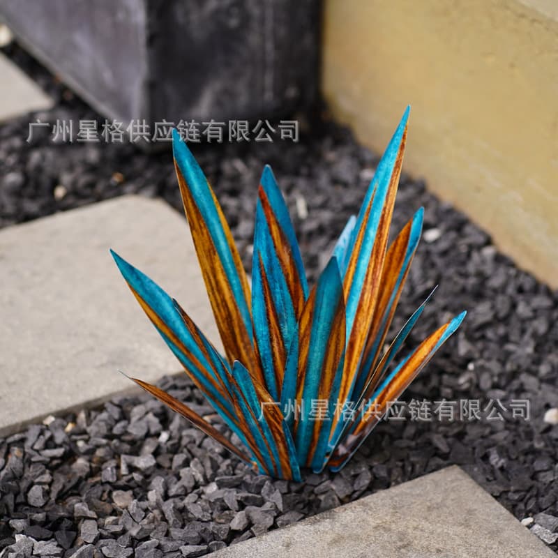 Cross-border Hot Product Agave Garden Decoration Metal Agave Flower Iron Art Creative Outdoor Decoration