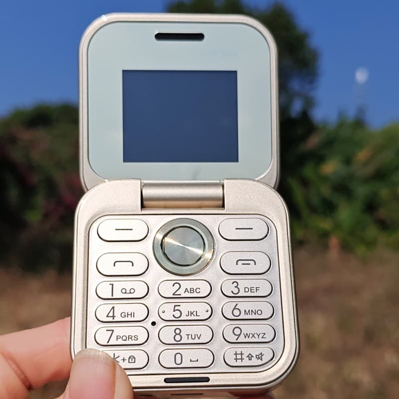 Cross-border Senior Phone i17pro Dual SIM Flip Phone Large Screen Big Font Loud Volume Long Standby