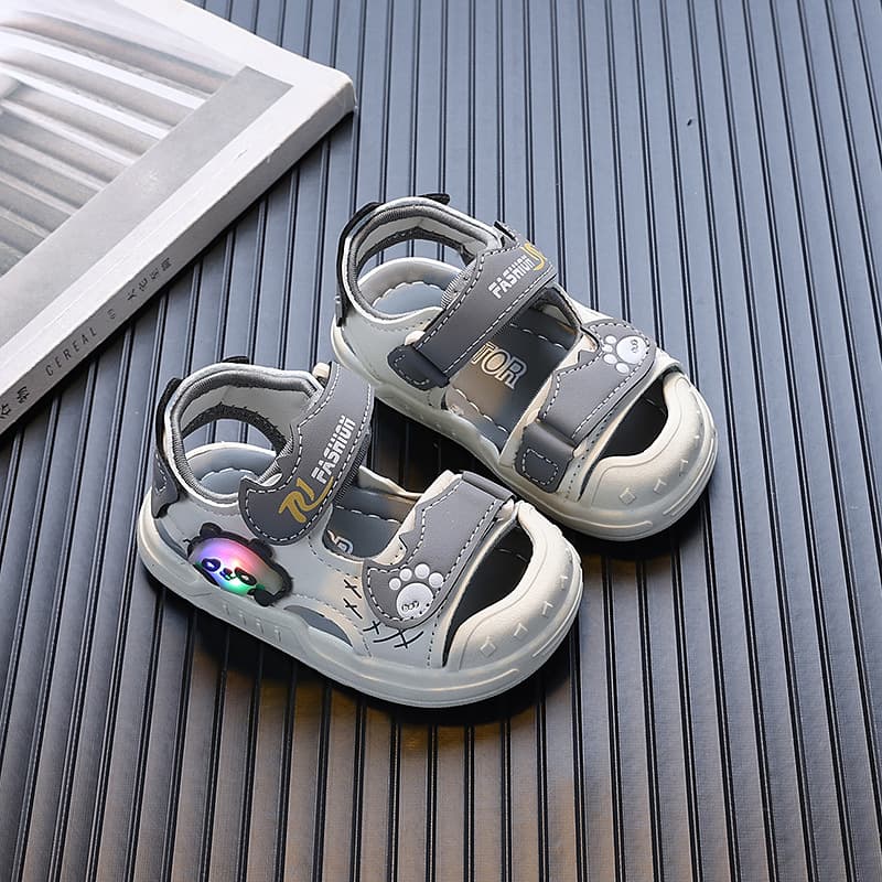 2025 Summer New Children's Sandals 0-1-2 Baby Walking Shoes Soft Sole Cartoon Light-up Boys Girls Beach Shoes
