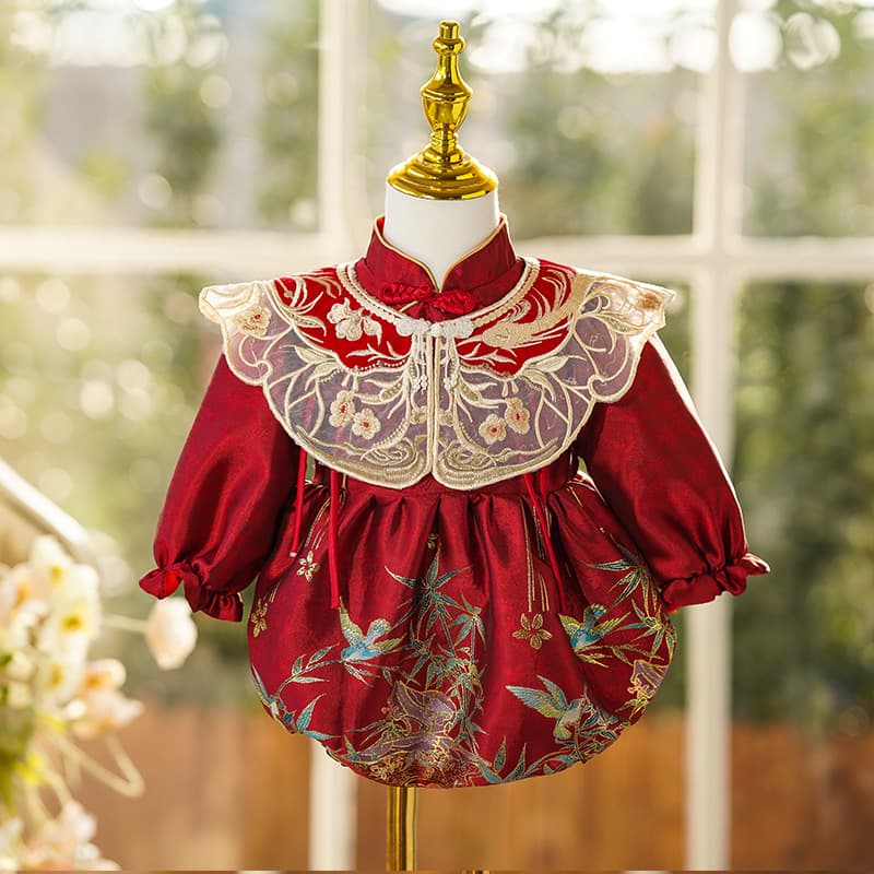 One-year-old baby girl dress 2026 new style children's baby festive Tang suit crown dress baby catch the week banquet bag fart suit
