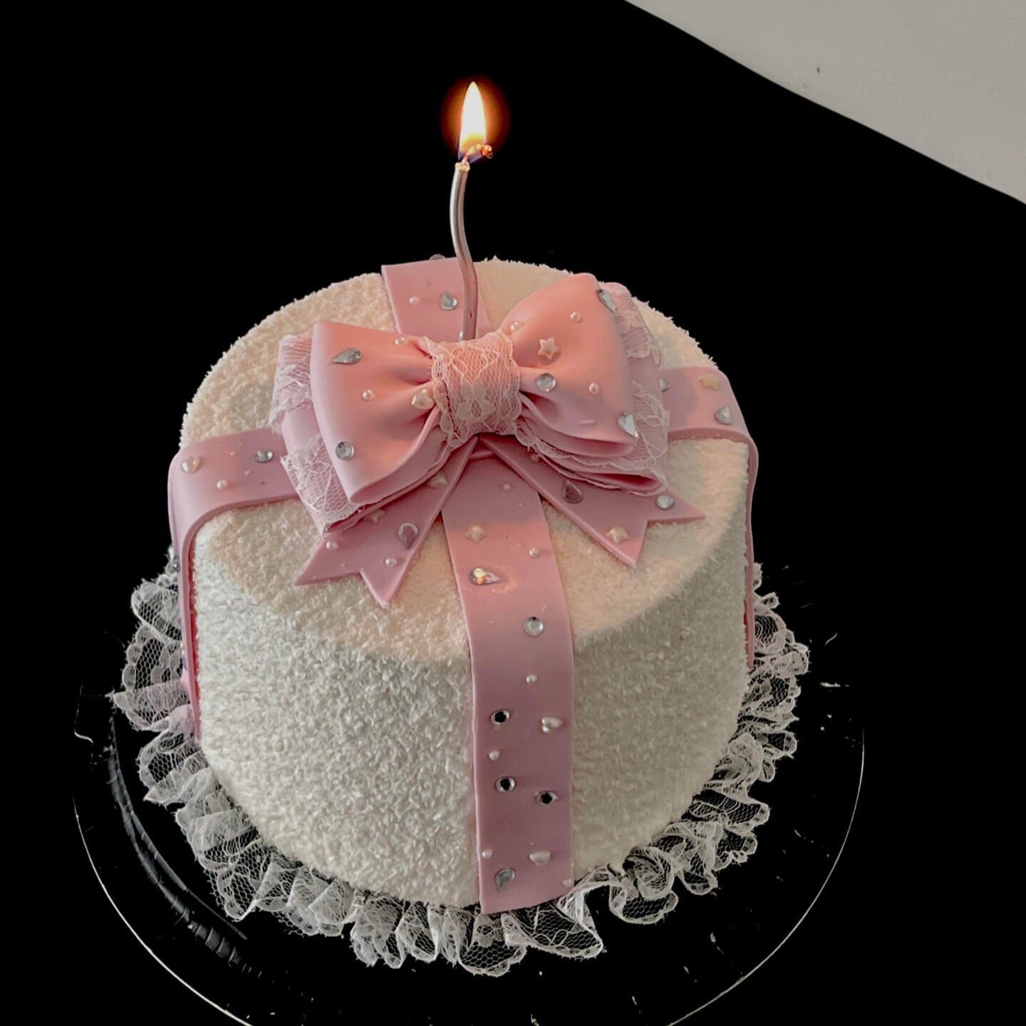Trendy Korean-style Minimalist Cake Decoration Colored Diamond Gems for Women Goddess Princess Birthday Party Baking Ornaments