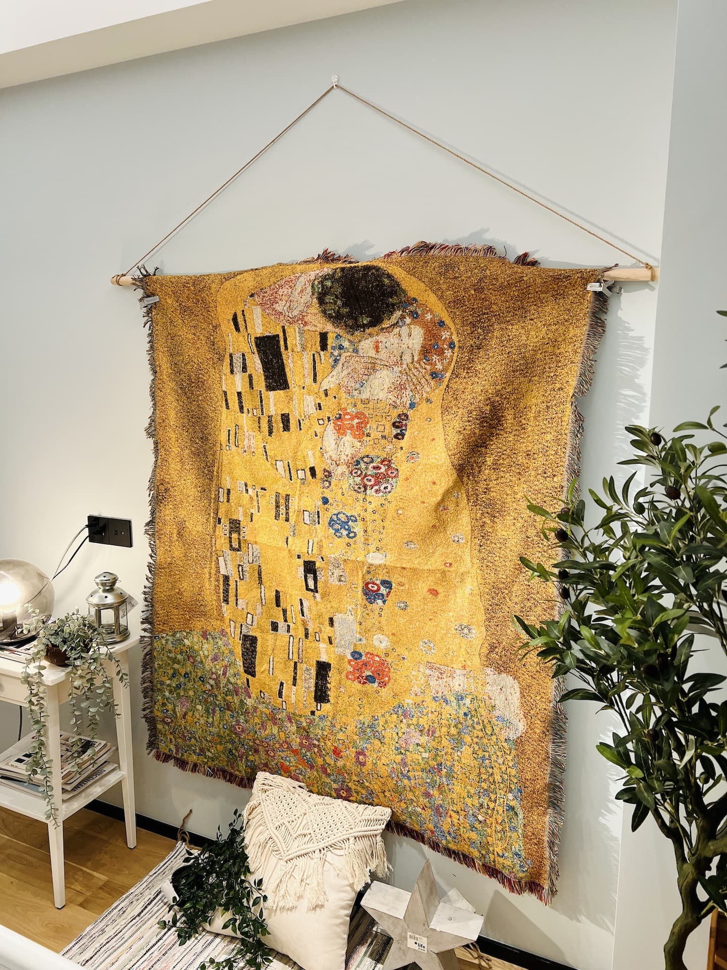 Klimt retro abstract oil painting blanket, mid-century art tapestry, bedroom headboard wall decoration blanket, sofa throw