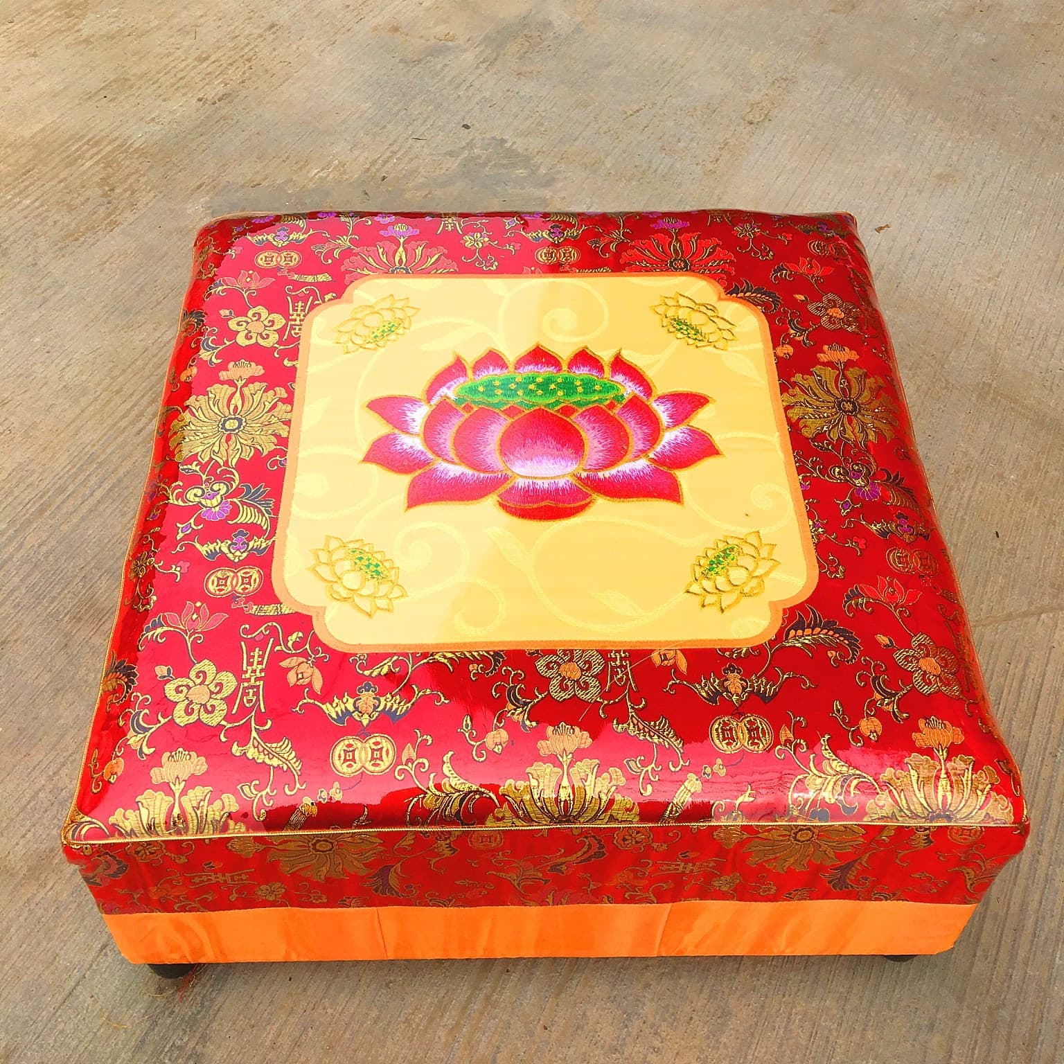 Worship Mat, Kneeling Mat, Home Use Buddhist Worship Mat, Kowtow Worship Mat, Worship Stool/Chair, Temple Monastery Square Lotus Kneeling Floor Mat
