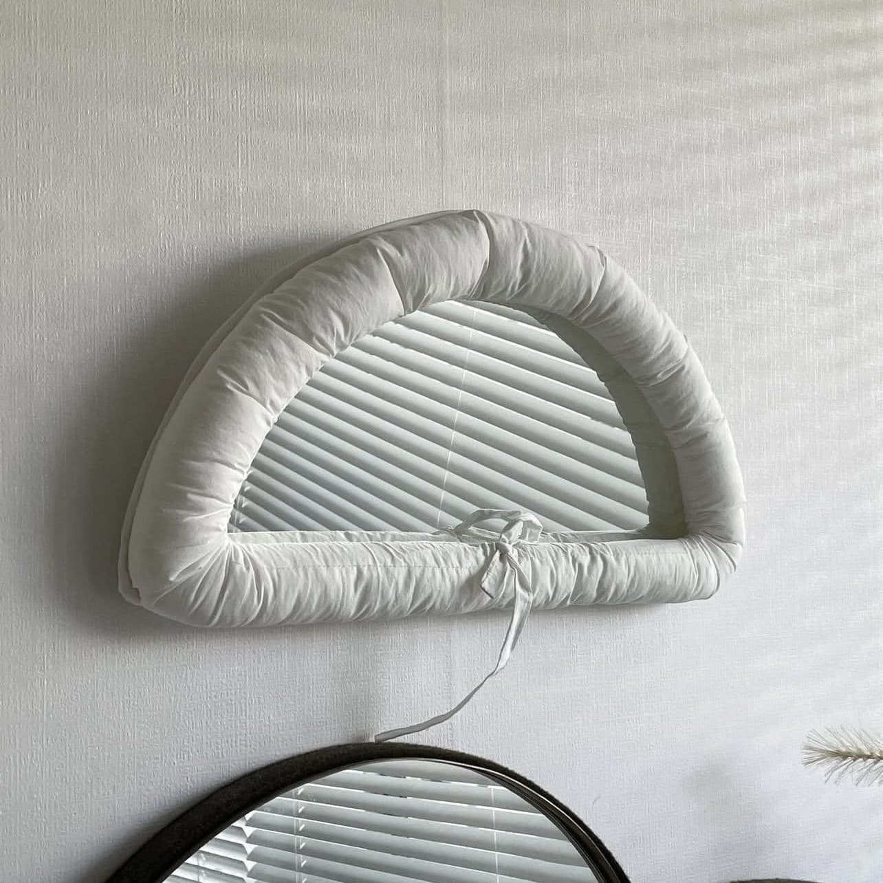 Korean-style Ins Fluffy Cotton-filled Fabric Mirror, Hanging Simple Black and White Solid Color Home Decor Mirror, Makeup Mirror
