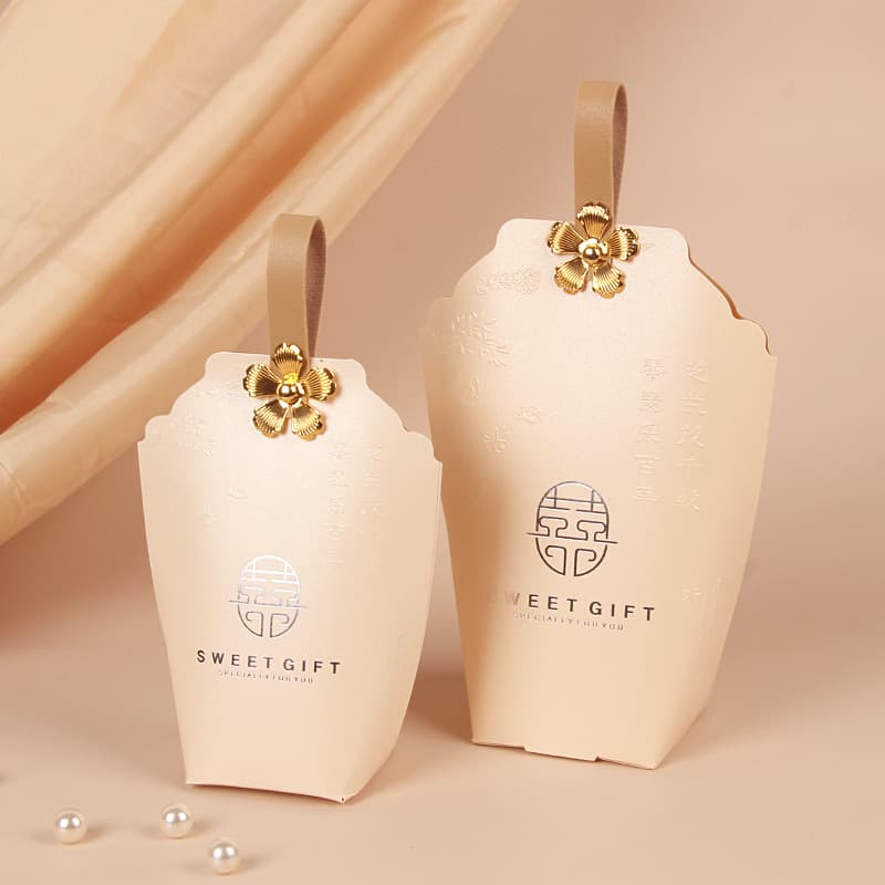 Wedding candy box paper box Chinese wedding candy box gift box candy cardboard wedding candy bag wedding packaging box