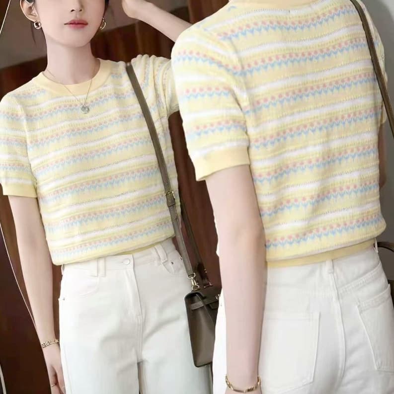 Dopamine Yellow Striped Knit Top for Women 2026 Summer New Short-Sleeve Round Neck T-Shirt Thin Blouse for Petite