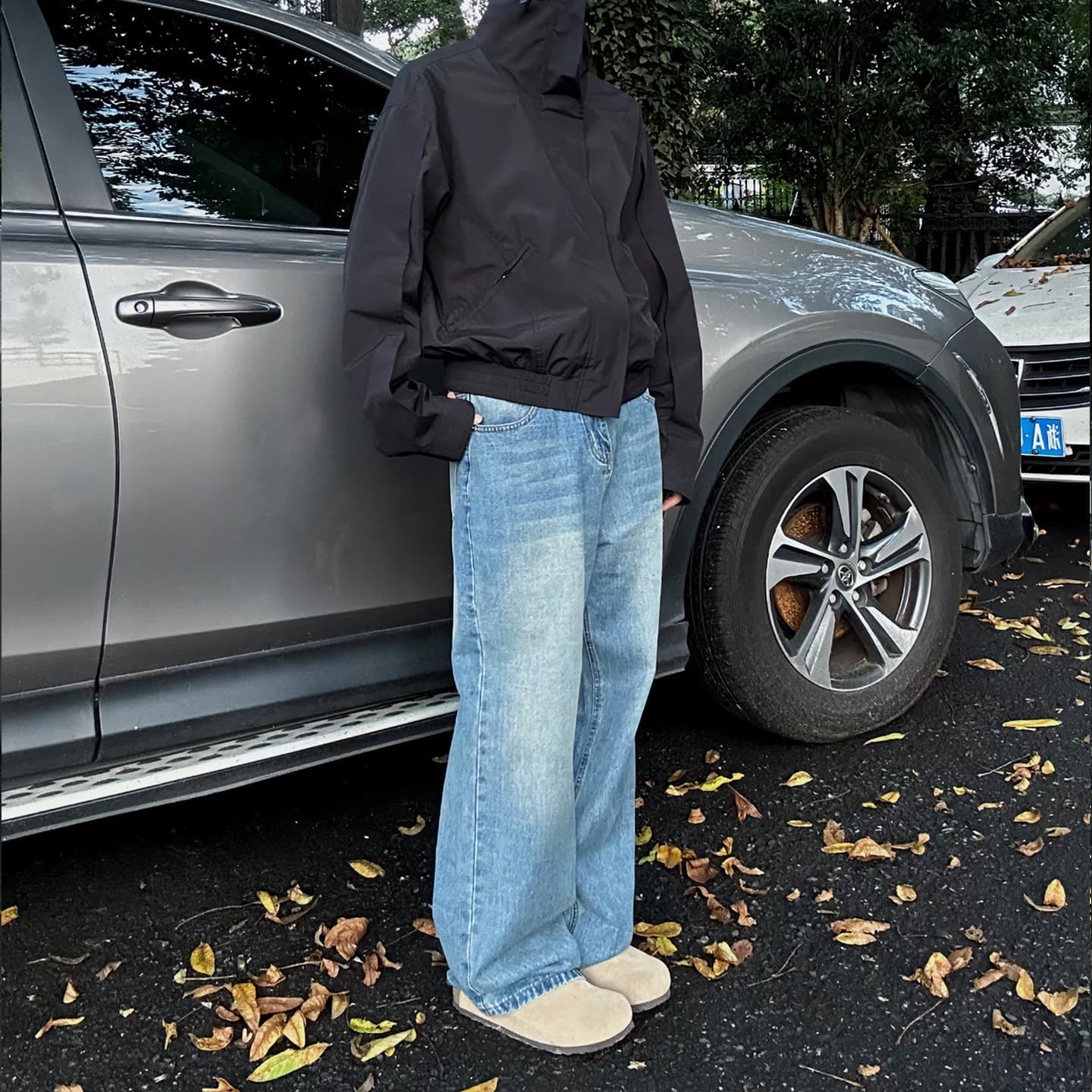 Spring and summer new Korean style loose jeans for men, light blue slim trousers, straight casual wide-leg pants, drapey pants