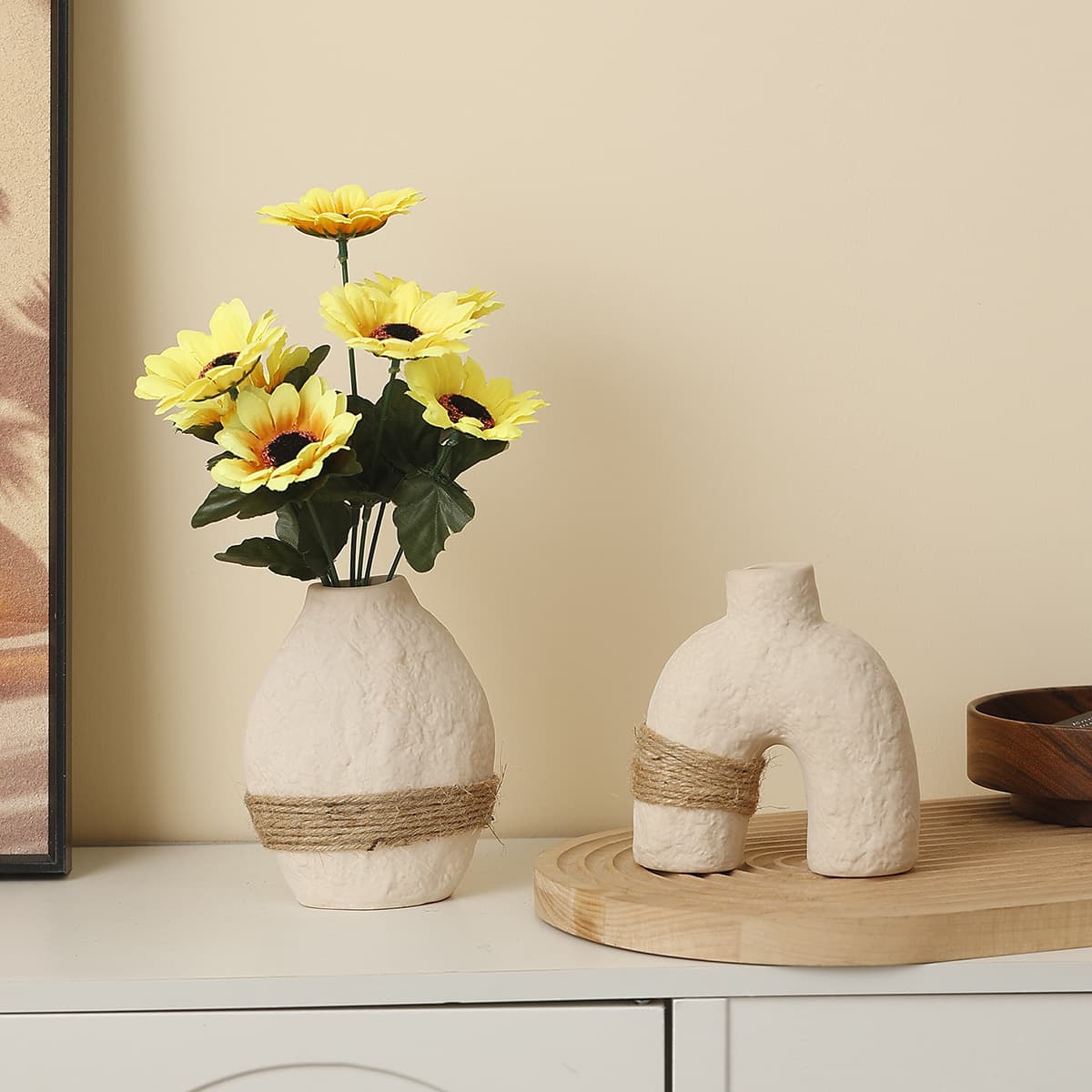 Creative Nordic Home Ceramic Vase Decoration for Living Room, B&B, TV Cabinet, Desktop Craft Floral Arrangement Simple Decor