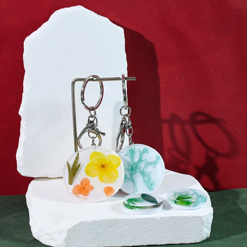 New and Good DIY Resin Mold with 8 Multi-Specification Round Pendants, Silicone Mold for Bag Pendants and Keychains