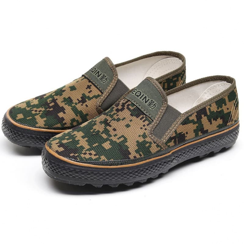 Low-top Liberation Shoes Men Women Slip-on Lazy Shoes Military Training Shoes Camo Shoes Black Training Durable Rubber Shoes