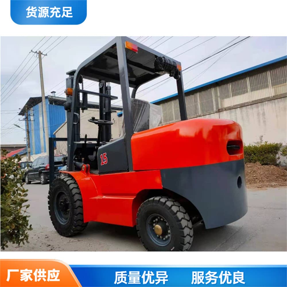Seat-mounted diesel forklift Four-wheel three-fulcrum diesel forklift Fuel powered forklift