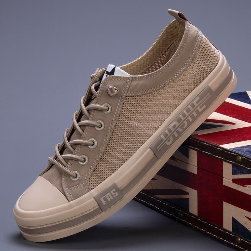 Versatile Trendy Slip-On Sneakers Korean Style Lazy Shoes Summer Men's Fashion 2025 Casual Shoes Mesh Upper