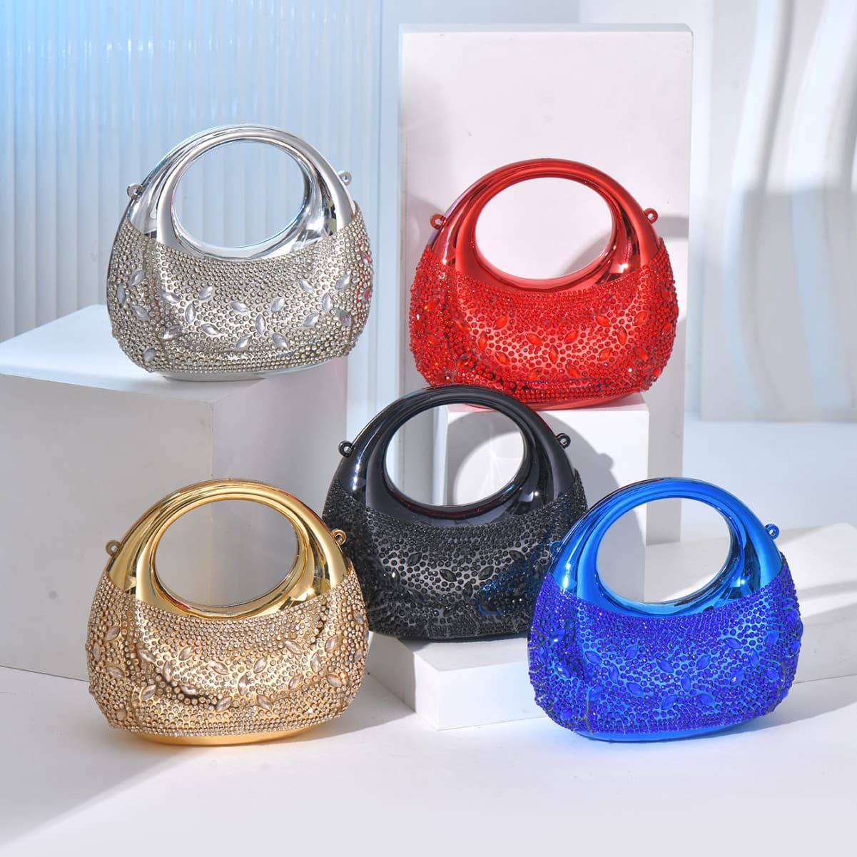 Mini Sparkling Diamond Moon Metallic Evening Bag for Women, New Mini Chain Bag for Parties and Banquets, Diamond-Encrusted