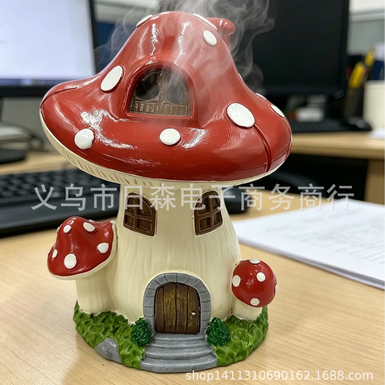 Cross-border New Mushroom House Incense Burner Ornament Creative Home Decor Cartoon Mushroom House Resin Craft Ornament