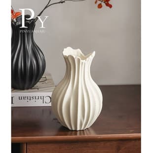 Modern Fan-Shaped Ceramic Vase for Flower Arrangement, Light Luxury, High-End, Wabi-Sabi Style, Decorative Ornament for Entryway, Living Room, TV Cabinet