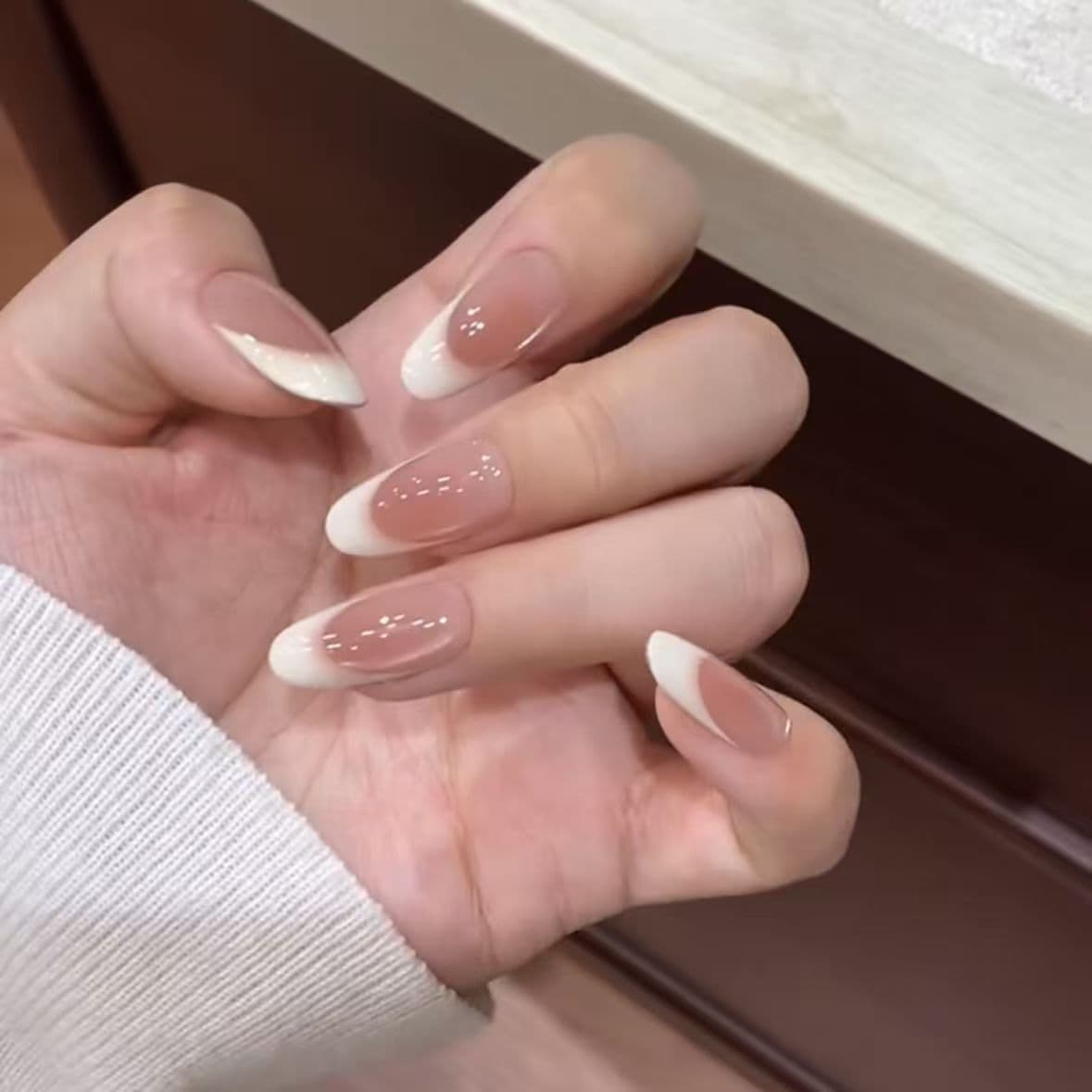Handmade White French Cat Eye Nude Nail Tips, Simple Style Versatile Whitening Nail Wraps
