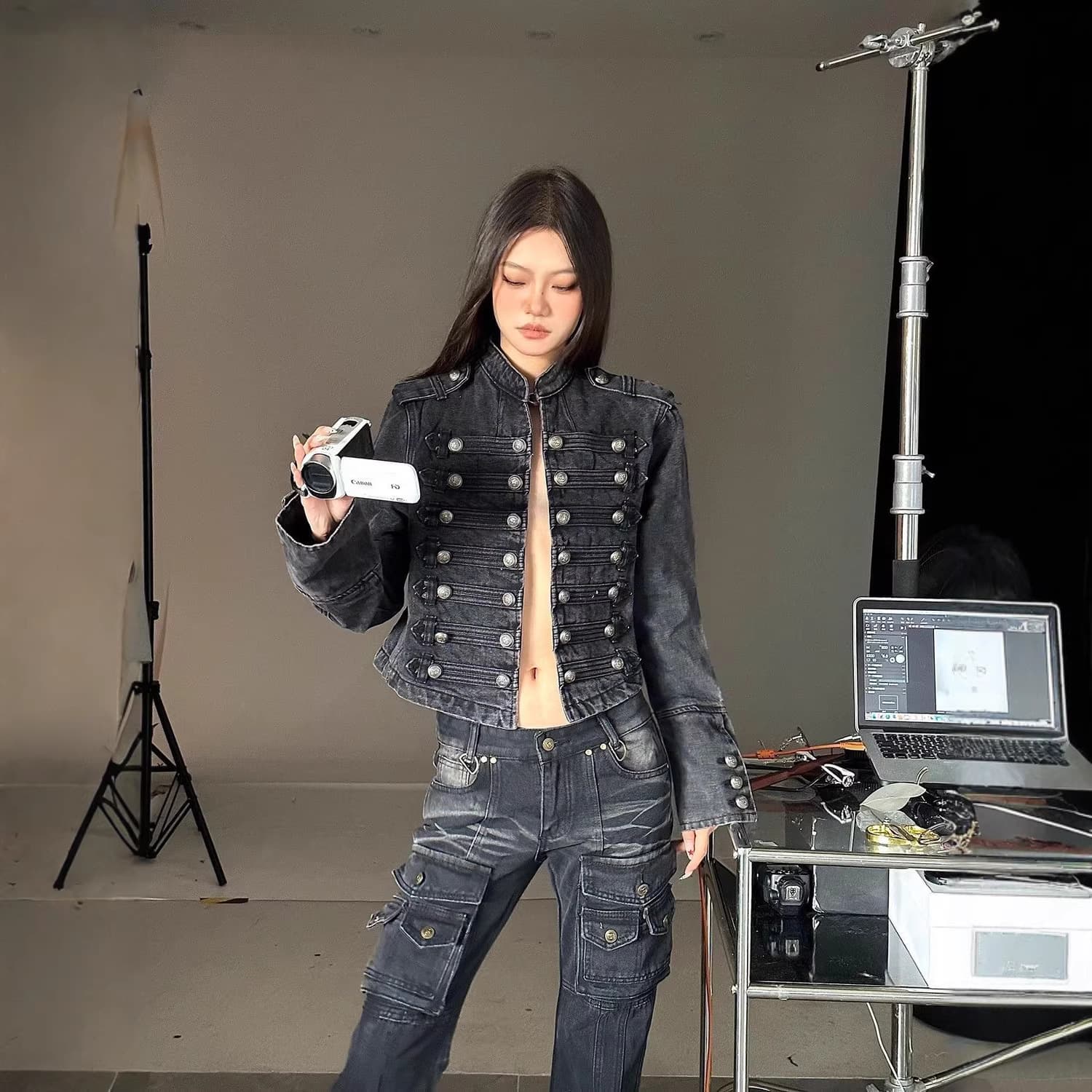 Trendy Palace-Style Design Denim Jacket for Women, Spring/Fall Short Versatile Coat, Heavy-Duty Top Fashion