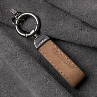 Genuine Leather Keychain for Men Car Key Ring Top Layer Cowhide Alloy Lock Premium Anti-Loss Pendant Couple Style