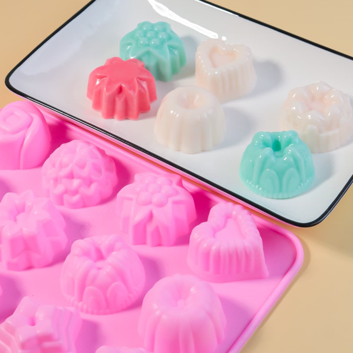 Zhongcheng DIY Baking Mold 12-Cavity Rose Wax Bottle Candy Mold Amazon Cold Jelly Baby Food Mold