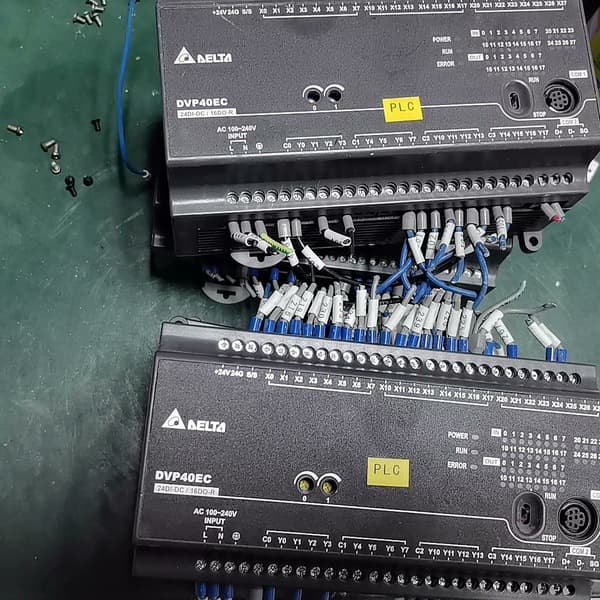 Delta PLC, model DVP40EC00R3, disassembled but functional, 4 units available