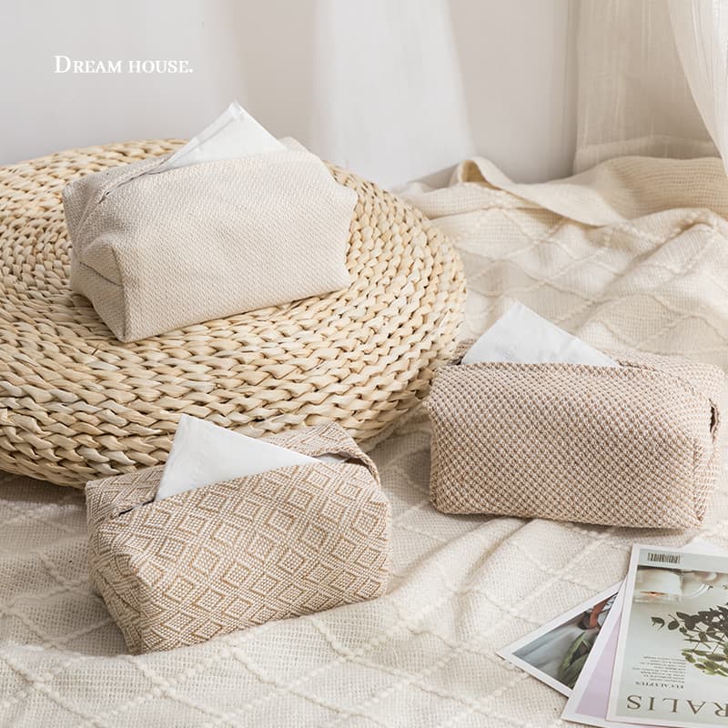 Nordic Instagram-style linen-like tissue box, fabric tissue bag for car, home, or dining room napkin storage.
