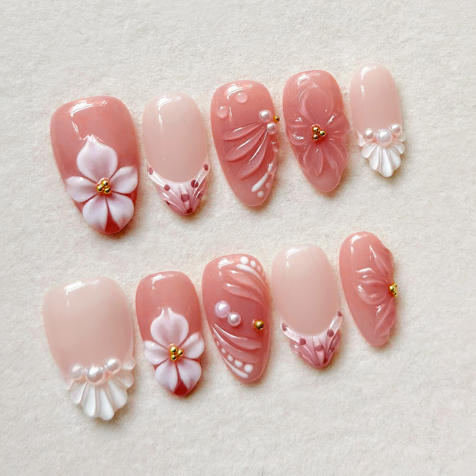 30 Pieces Spring/Summer Cross-Border Hot-Selling 3D Sweet Floral Almond Press-On Nails Premium Leopard French Style Nail Tips Wholesale