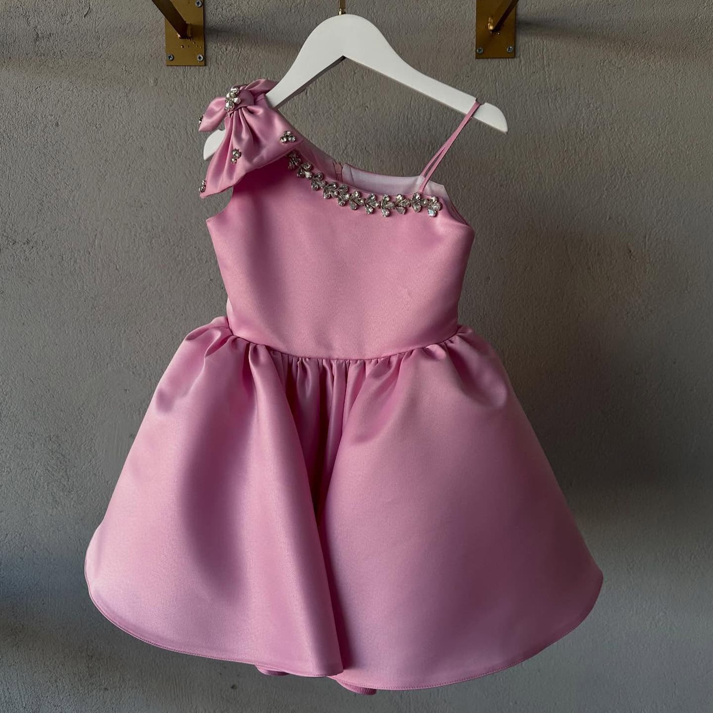 Christmas princess dress for girls pink satin simple design baby birthday one-year-old dress European and American kids