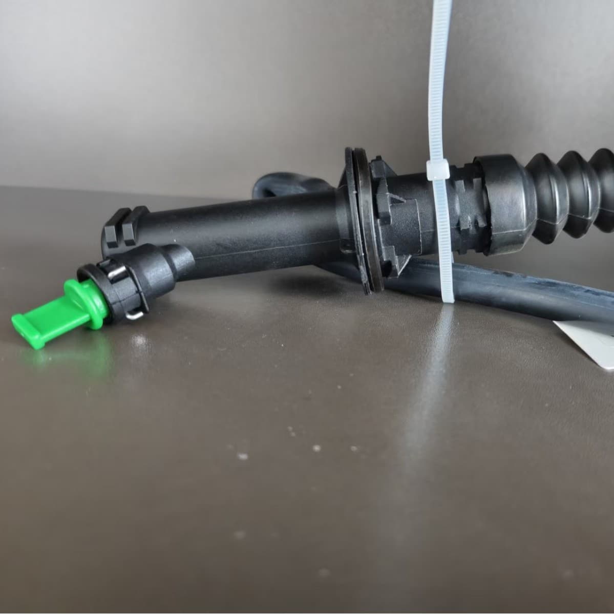 30610-ET00B Clutch Master Cylinder Brake Pump CLUTCH MASTER CYLINDER 30610E