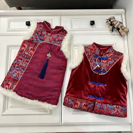 Chinese-style Quilted Tang Suit for Girls, Children's Vest, Cheongsam Dress, Thickened New Year Performance Sibling Set