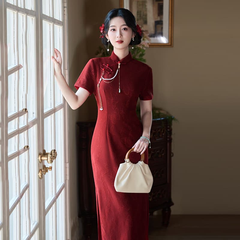 Red cheongsam female high-end new Chinese toasting dress bride 2025 new engagement wedding banquet return dress