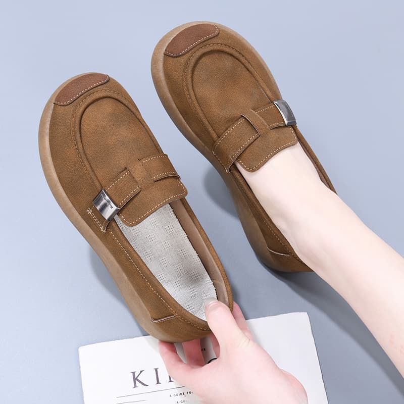 2025 Spring/Autumn Cross-border Outdoor Travel Shoes, Slip-on Soft Sole Mother Shoes, Fashionable Versatile Birkenstock-style Women's Shoes