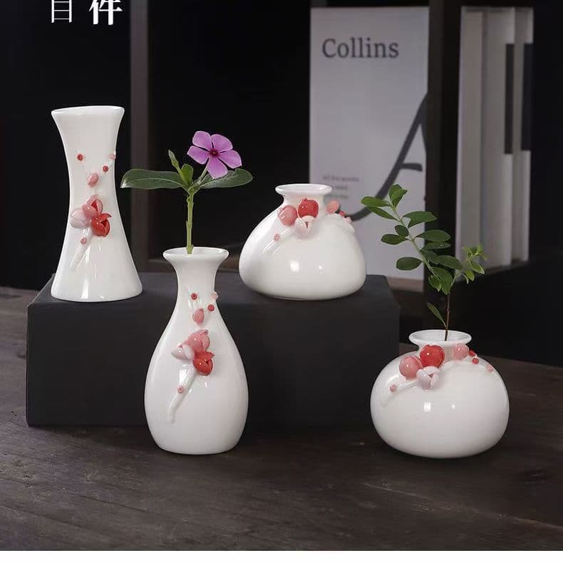 Dehua White Porcelain Intangible Cultural Heritage Handcrafted Small Gourd Vase Ceramic Pinch Flower Aromatherapy Bottle Creative Mini Home Decoration