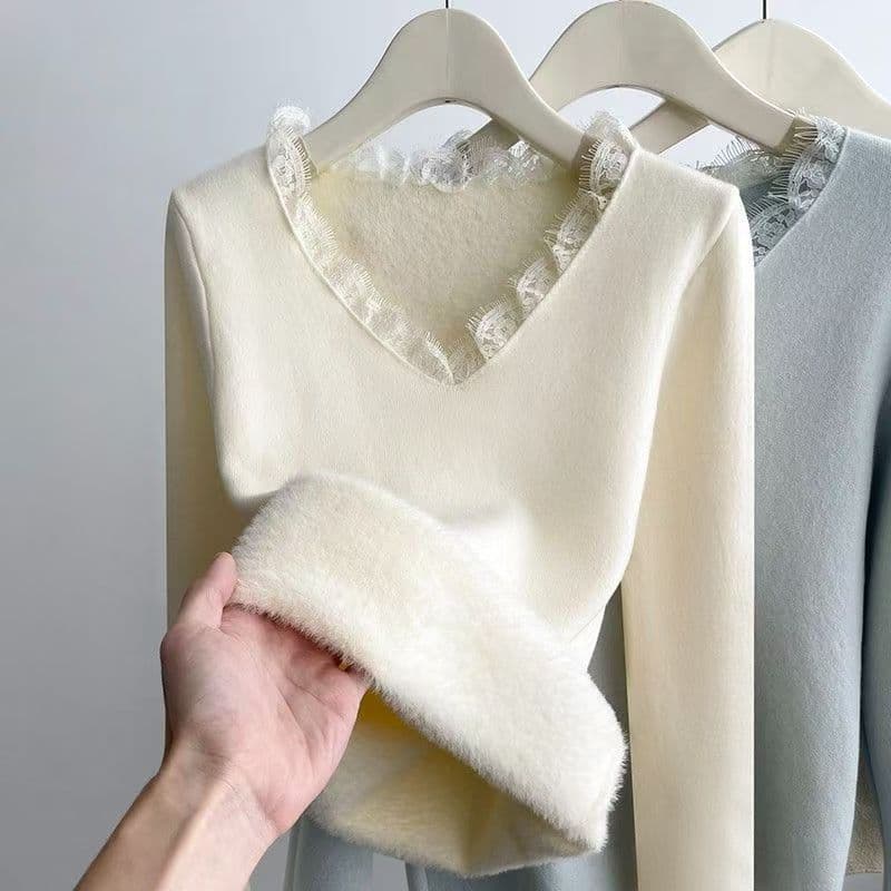 V-Neck Lace Base Layer Top for Women, Fleece-Lined and Thickened Integrated Fleece Inner, New Autumn/Winter Stylish Long-Sleeve Top