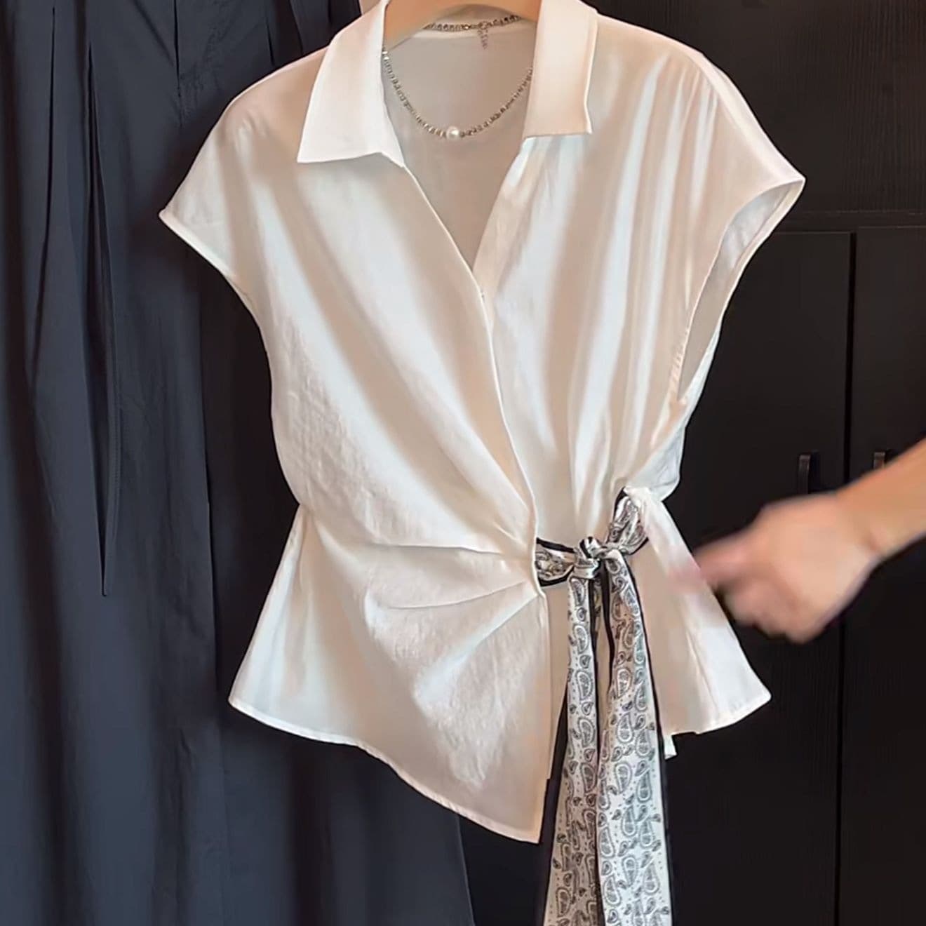 French Light Luxury Silk Scarf Tie Blouse for Women 2026 Spring New V-Neck Fashion Pleated Waist Top