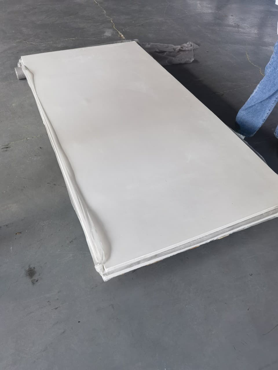 Insulating Rubber Sheet, Anti-static Rubber Sheet, High Wear-Resistant Rubber Sheet, Supports Cutting and Thickened Rubber Skin